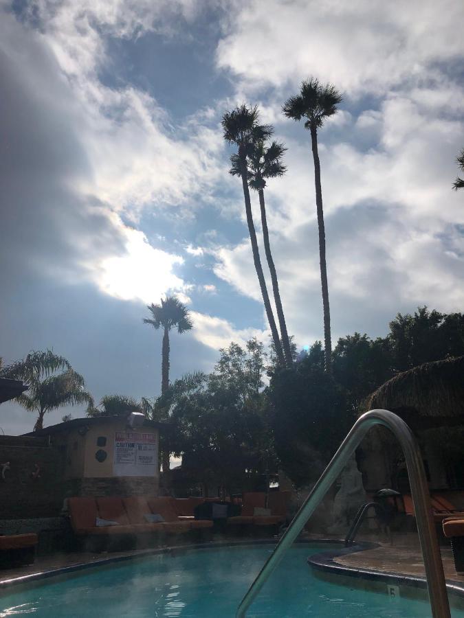 Sea Mountain Nude Resort & Spa Hotel - Adults Only Desert Hot Springs Extérieur photo