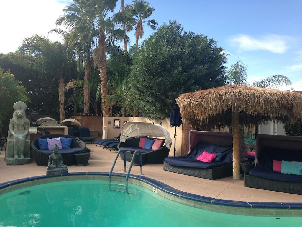 Sea Mountain Nude Resort & Spa Hotel - Adults Only Desert Hot Springs Extérieur photo